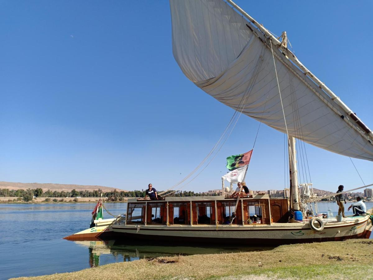 Jj Jamaica Felucca Hotel Aswan Exterior photo